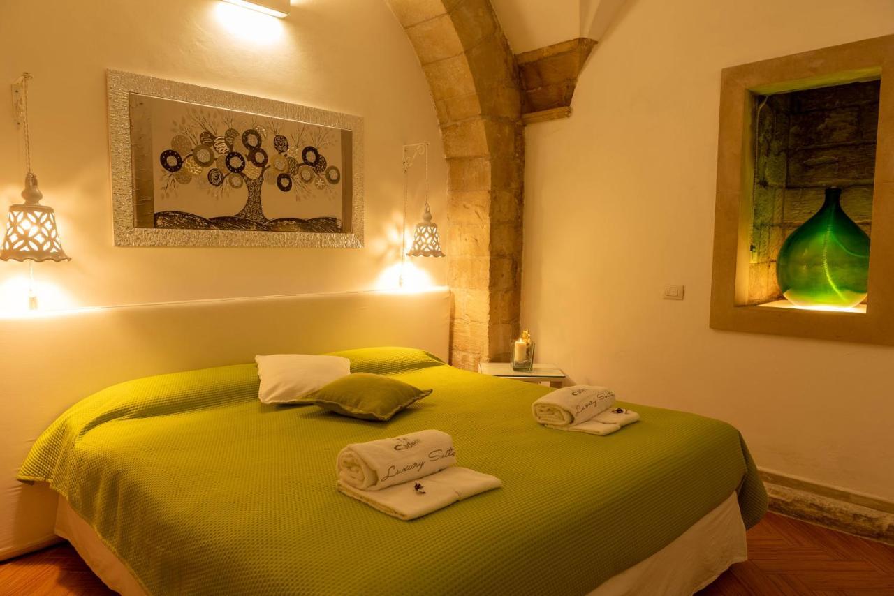 Cadelli Luxury Suite & Apartments Lecce Ngoại thất bức ảnh