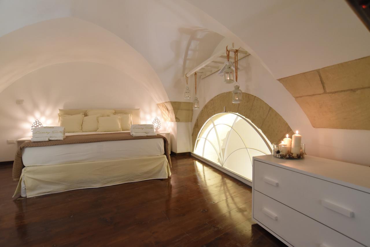 Cadelli Luxury Suite & Apartments Lecce Ngoại thất bức ảnh